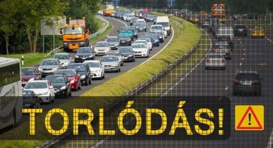 baleset miatt dugó az autópályán