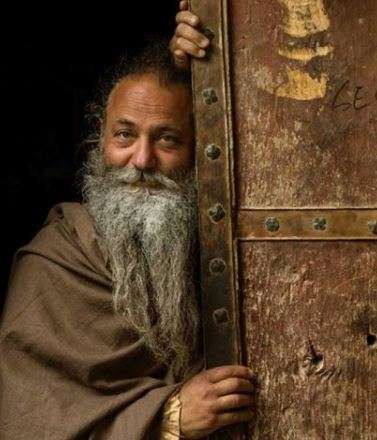 Leveles Zoltán, hindu tanító, a Bharata Közösség vezetője