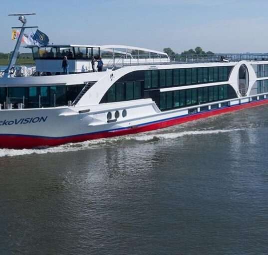 folyami hajó/illusztráció